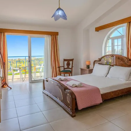 Joanna Coral Bay By Villa