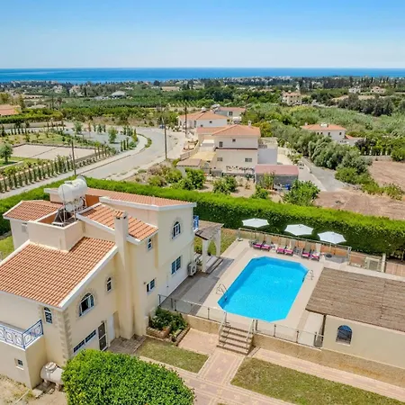 Joanna Coral Bay By Villa