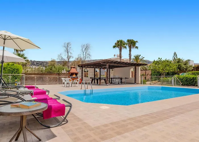 Joanna Coral Bay By *