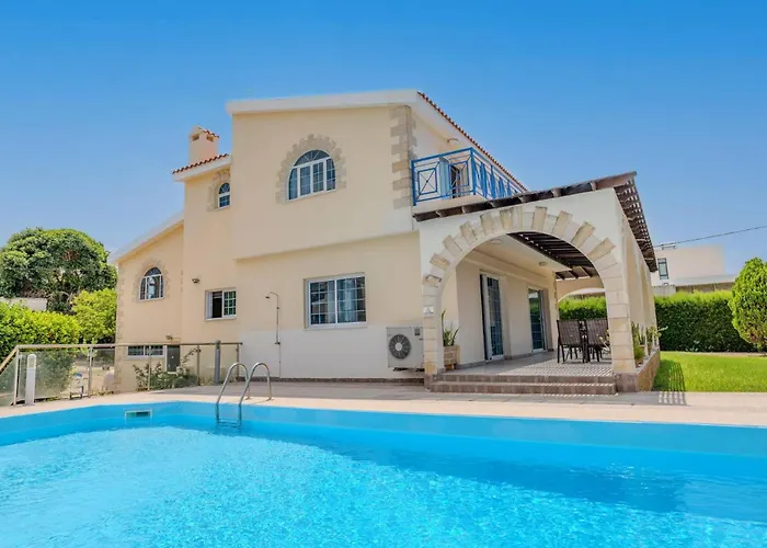 Joanna Coral Bay By *