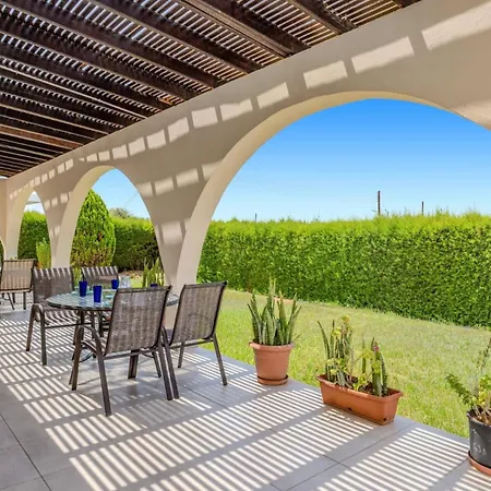 Joanna Coral Bay By * Пейя