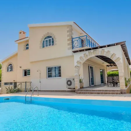 Joanna Coral Bay By *