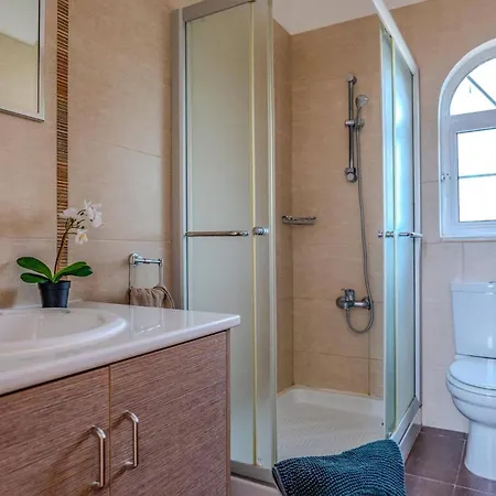 Вилла Joanna Coral Bay By *