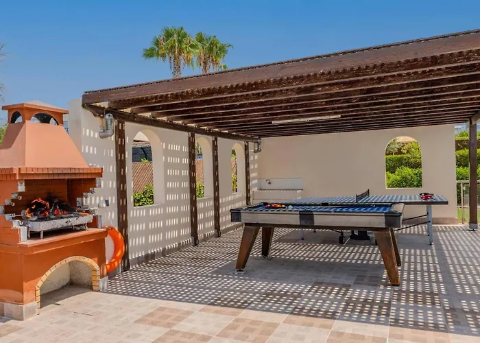 Joanna Coral Bay By Peyia